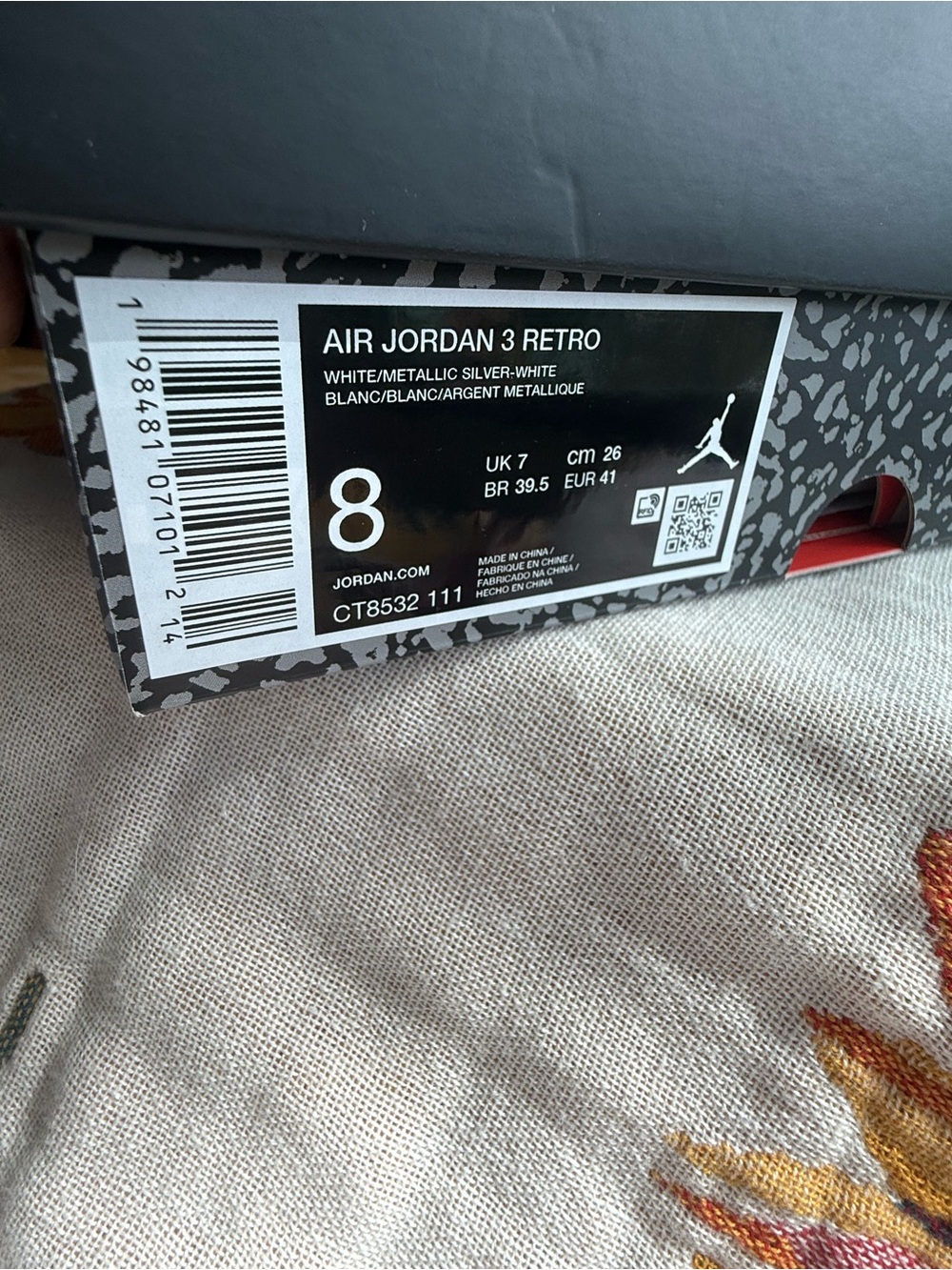 Jordan Air Retro 3 White Leather Sneakers - Picture 7 of 7